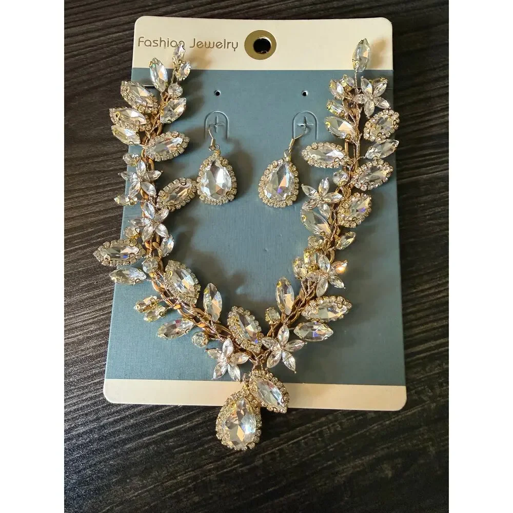 NIP Gold-Tone Crystal Rhinestone Jewelry Set Feat. Marquise-Cut Leaves & Flowers